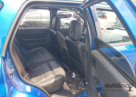 2011 Ford Escape Xlt z USA, uszkodzony, nr VIN 1FMCU9DG1BKC47463